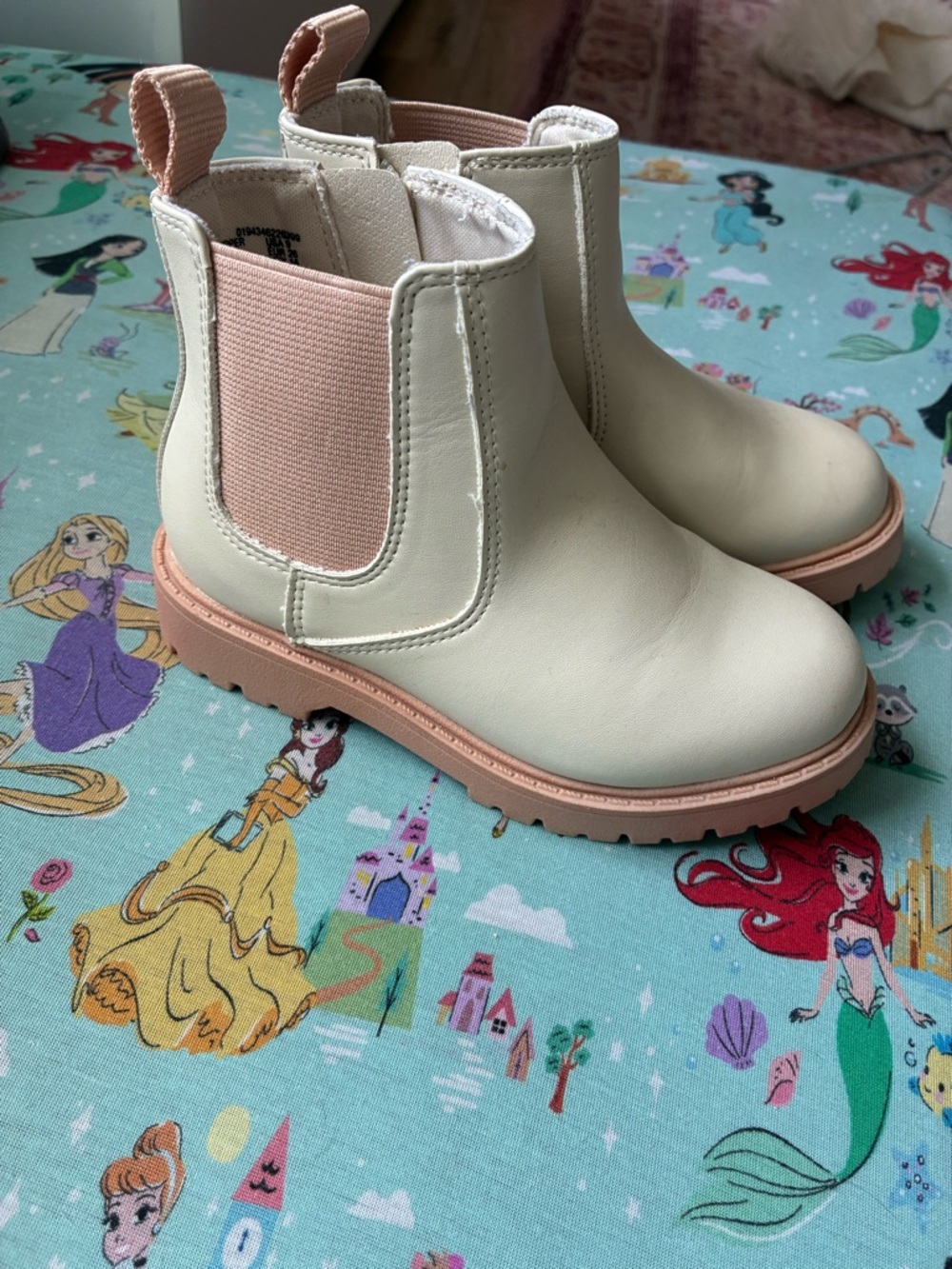 wonder nation Cream Chelsea Boots with Pink Trim